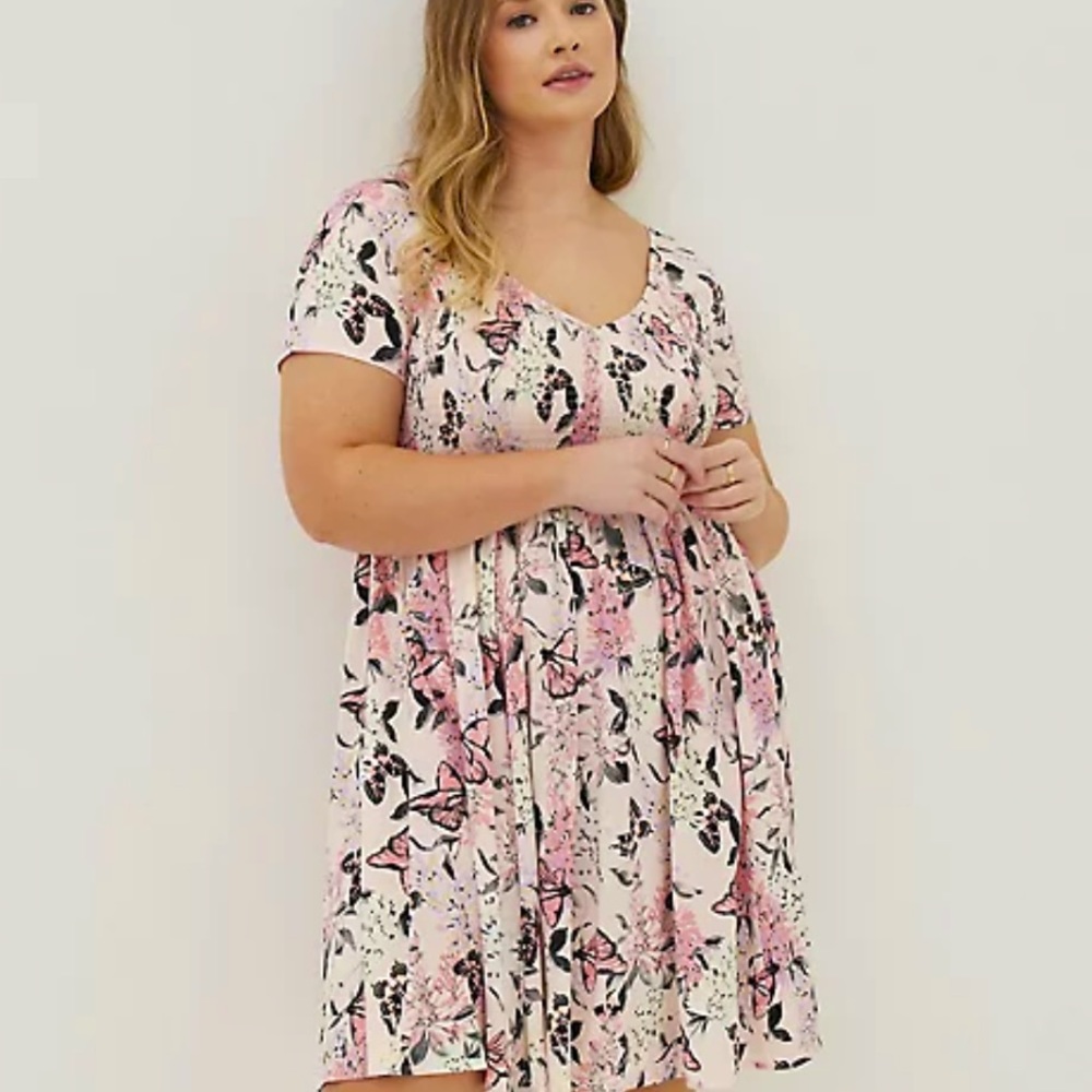Torrid Pink Floral Butterfly Skater Dress. Torrid Size 2. New With Tags.